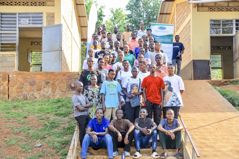 Capacity building for Ayabaraya School Environmental Club,  mentors, and local leaders